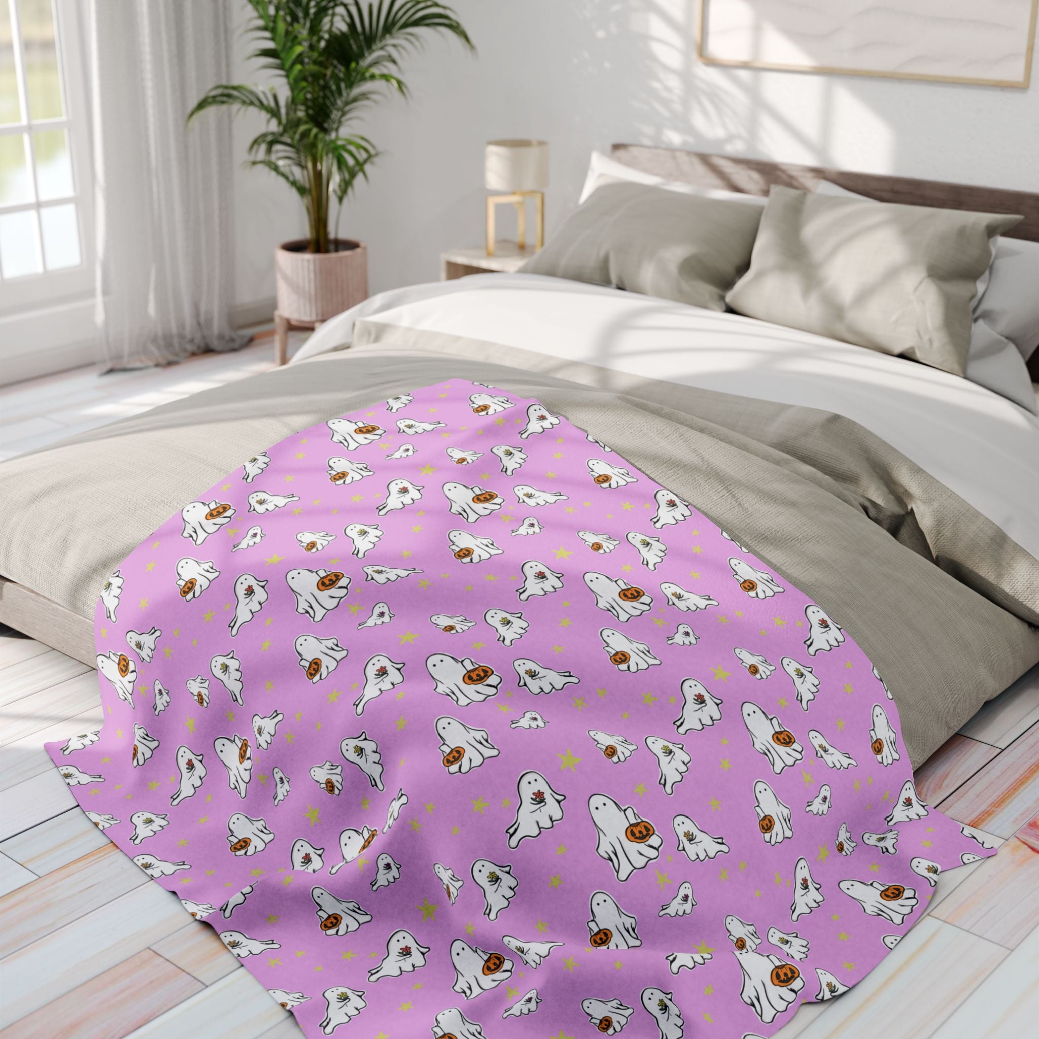 Fleece Blanket Pink Ghost Design